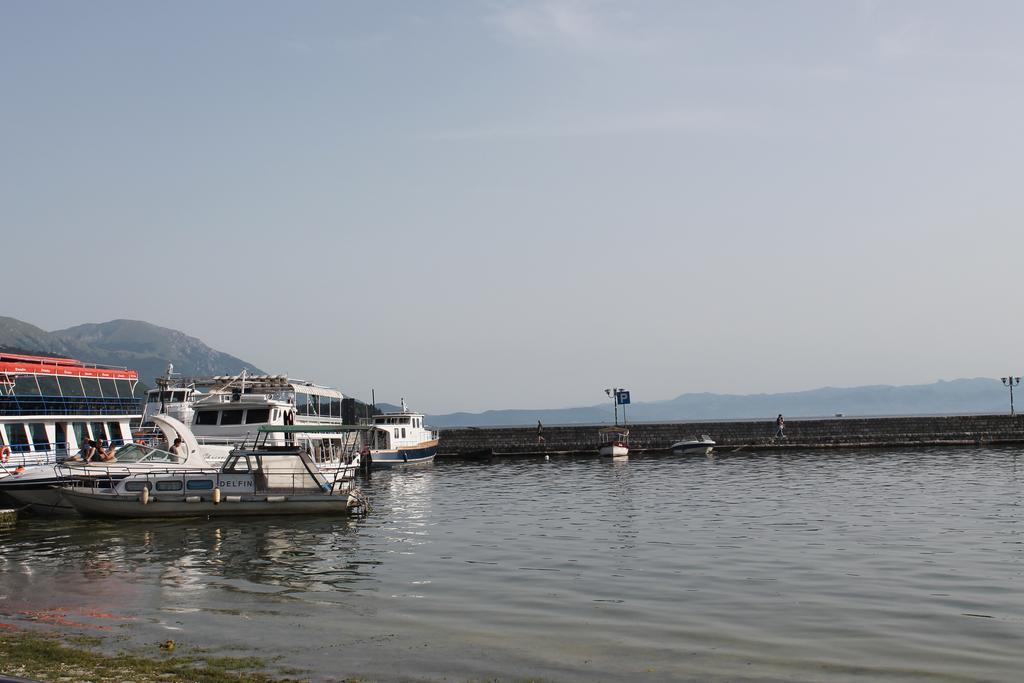 Guest House Ohrid Trpeski エクステリア 写真